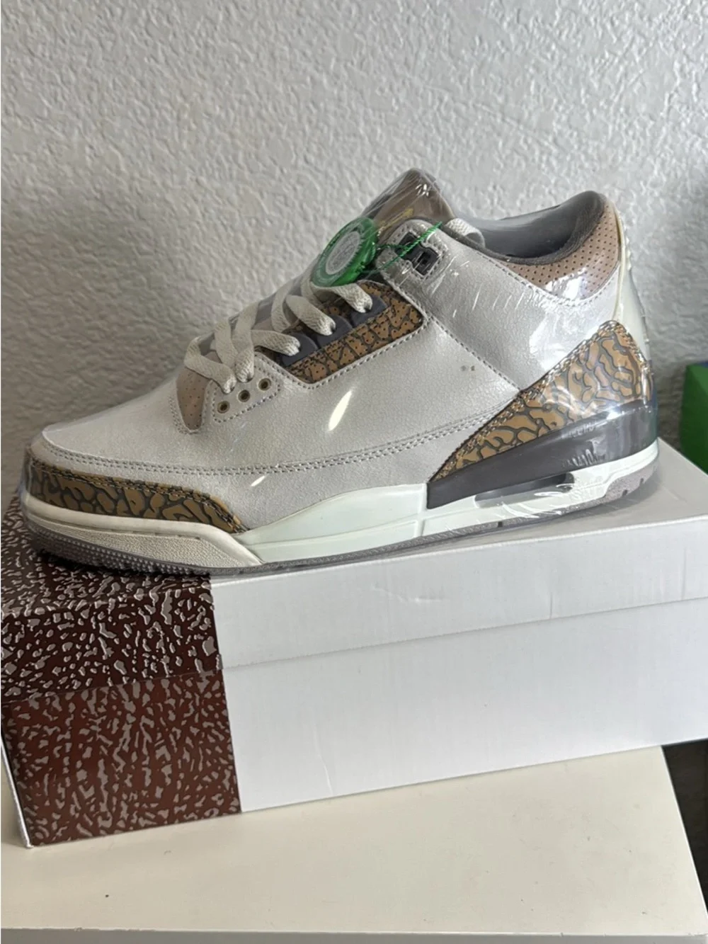 Jordan Low-Top Sneakers in White and Beige with Elephant Print